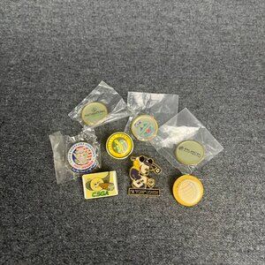 Mixed Lot of 8 Golf Related Lapel Pins Vintage, Mickey, Buick Nissan Open